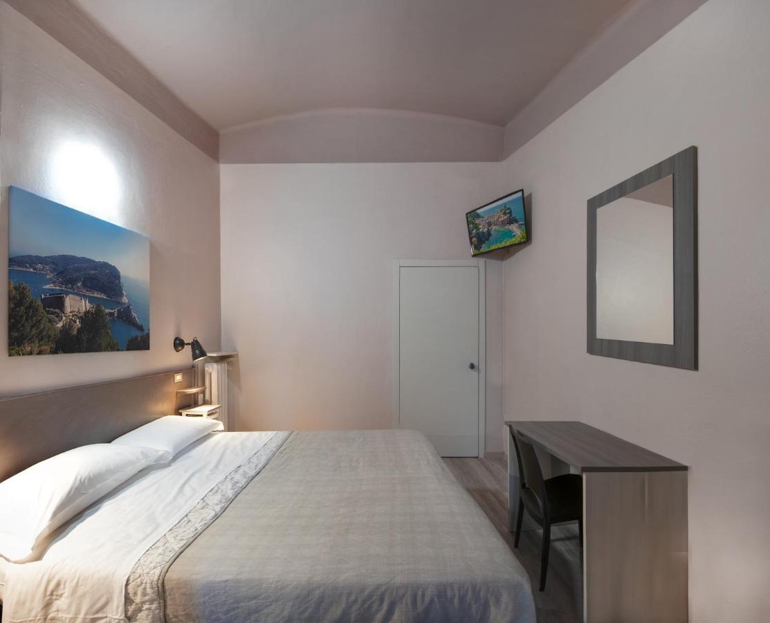 Albergo La Villetta Sarzana Exterior foto